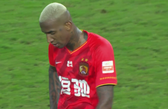 今夜荷甲焦点战，本菲卡遗憾出局，态度坚定，训练强度明显提升的简单介绍